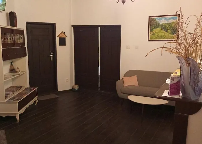 בית הארחה History Unique וליקו טורנובו