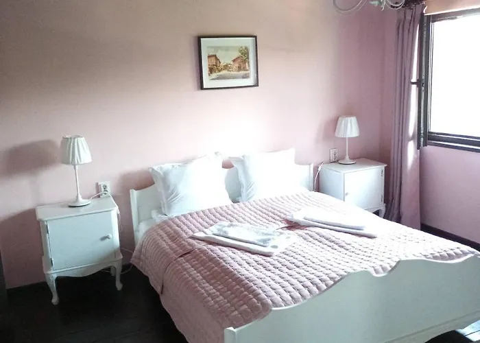 History Unique בית הארחה 3*